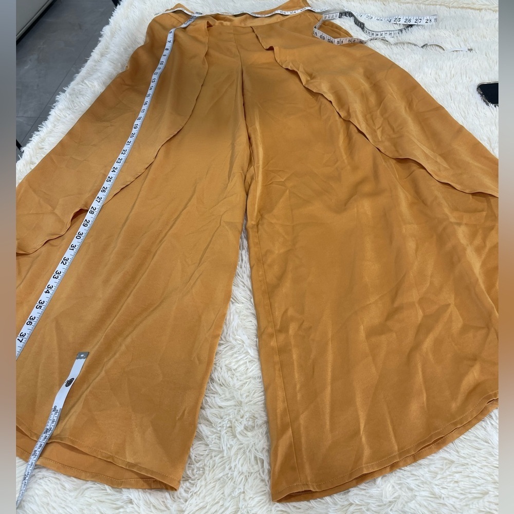 Chic Women's Camel Wide-Leg Pants